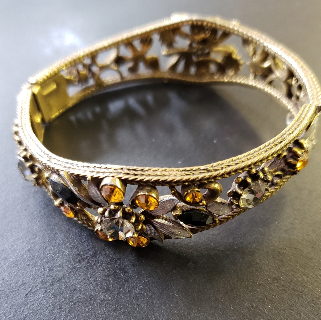 Vintage Florenza Multistone Hinged Bracelet 47$